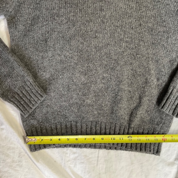 Men’s Medium Cowl Neck 100% Shetland Wool Sweater in Heather Grey by L.L.Bean - Picture 6 of 9